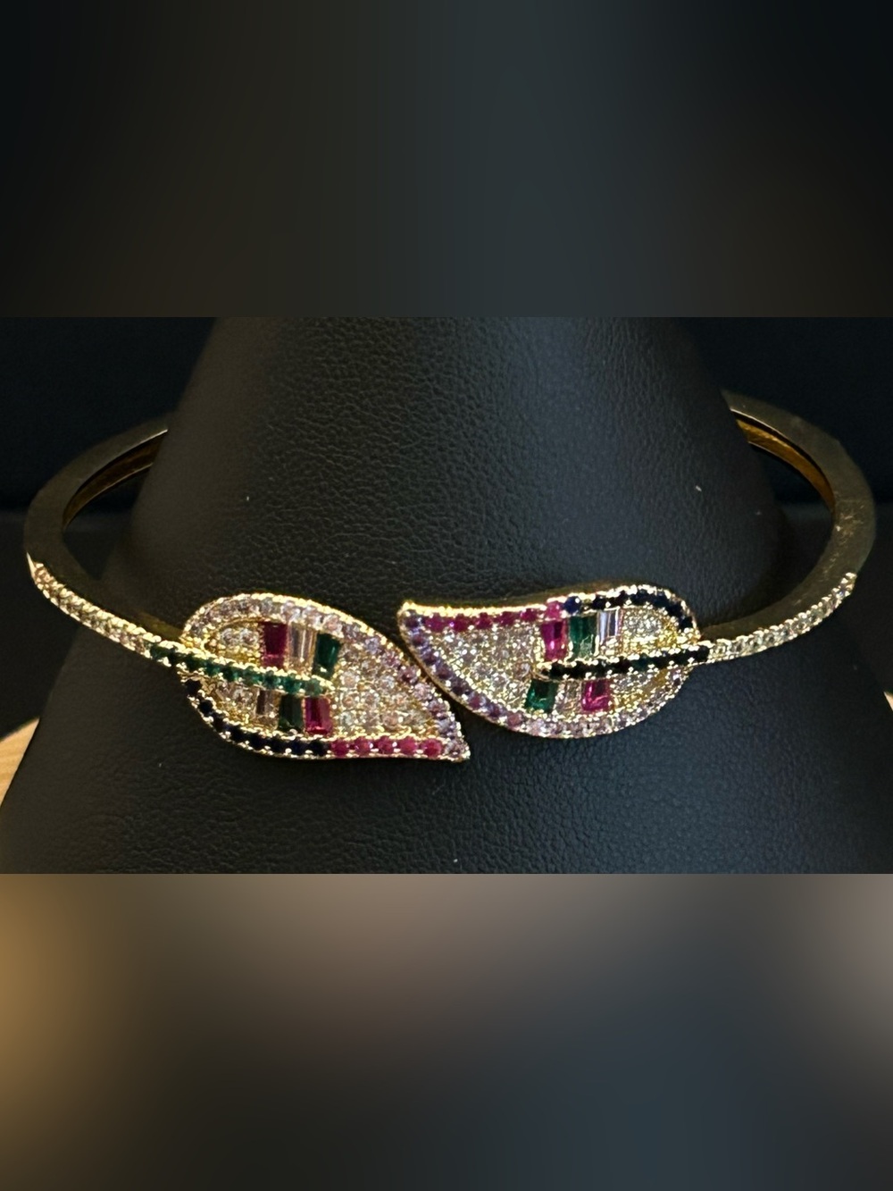 Stunning 🤩 Gold Leaf Crystal Hinged Bracelet with Multicolor Gem Accents